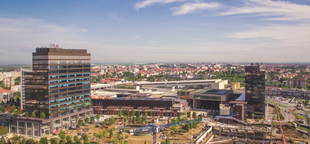 Iulius Town Timisoara, das erste mixte Projekt aus dem Westen des Landes und die größte Immobilieninvestition in der Region, wird am 30. August eingeweiht