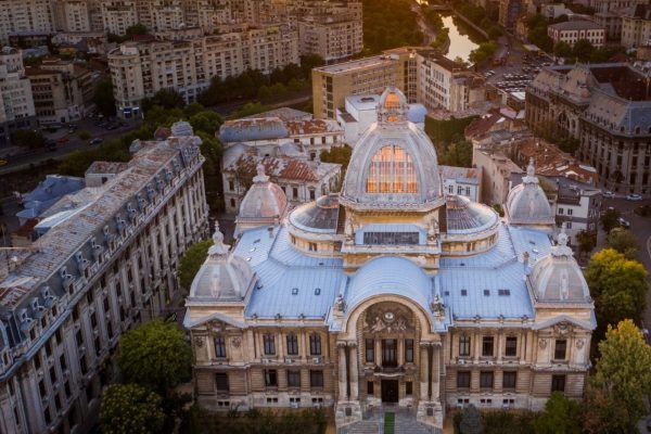 CEC Bank semnează cu BID o convenție de garantare de 520 milioane lei pentru finanțarea IMM-urilor