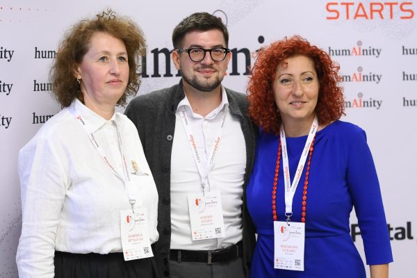 România depășește media europeană în digitalizarea administrației, cu o creștere de 20% – concluziile HumAInity 2025