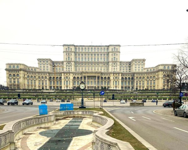 România introduce Programul „Golden Visa”: investiții minime de 400.000 euro și drept de ședere pe 5 ani pentru investitorii străini